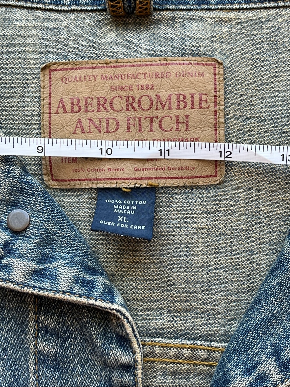 Abercrombie & Fitch Men’s Vintage Wash Denim Jacket - Picture 5 of 10